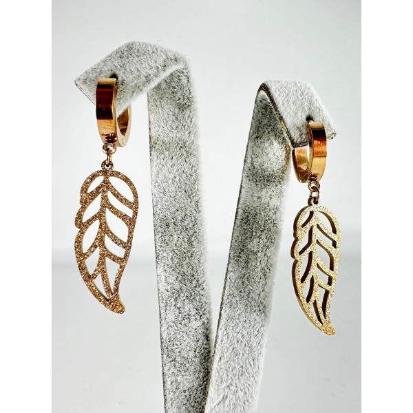 Rose Yaprak Detaylı Küpe